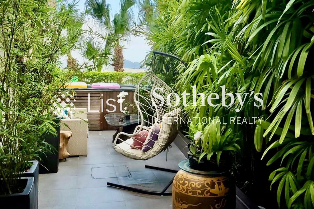 Apartment in Tai Tam, Hong Kong 1 - 18656051