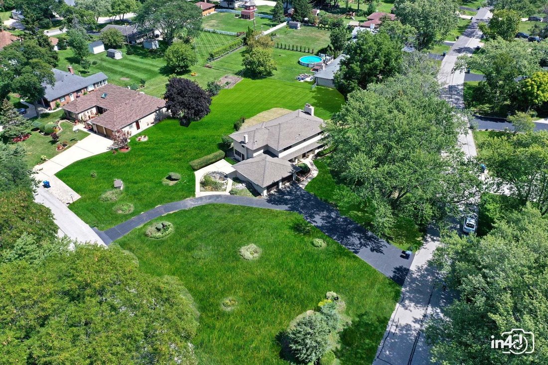 House in Schaumburg, Illinois, United States 3 - 18654383