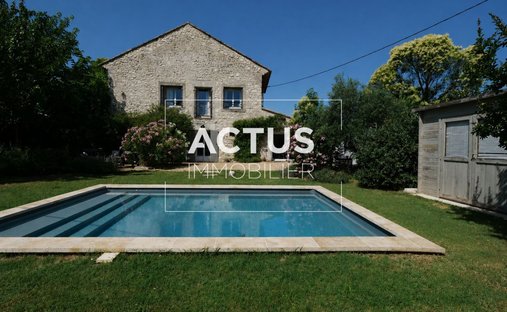 House in Plan-d'Orgon, Provence-Alpes-Côte d'Azur, France 1