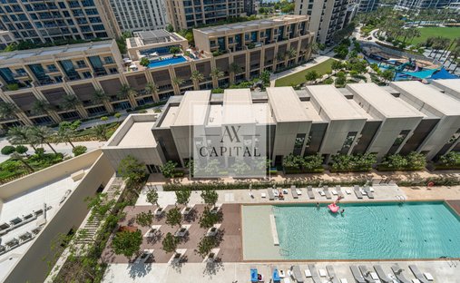 Apartment in Jumeirah, Dubai, United Arab Emirates 1
