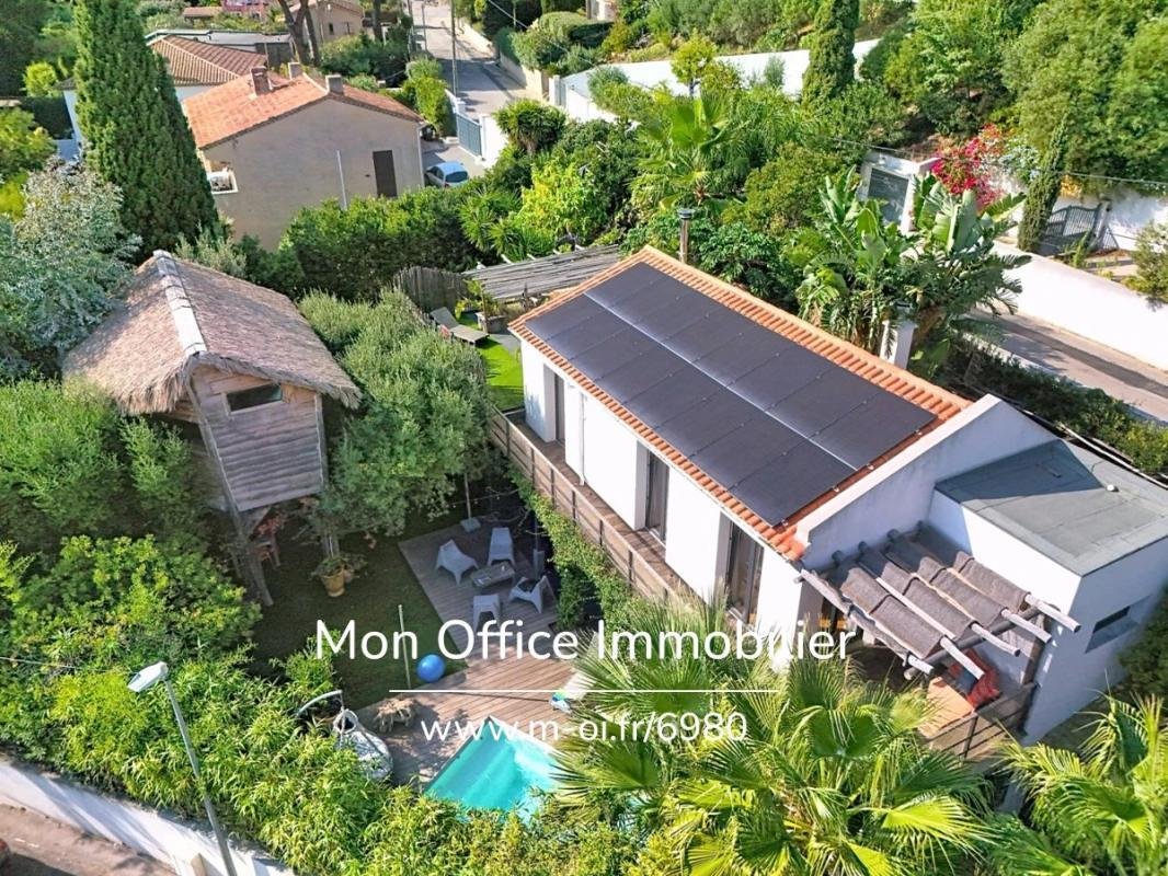 Villa in Nord, Cavalaire-sur-Mer, France 1 - 18653787