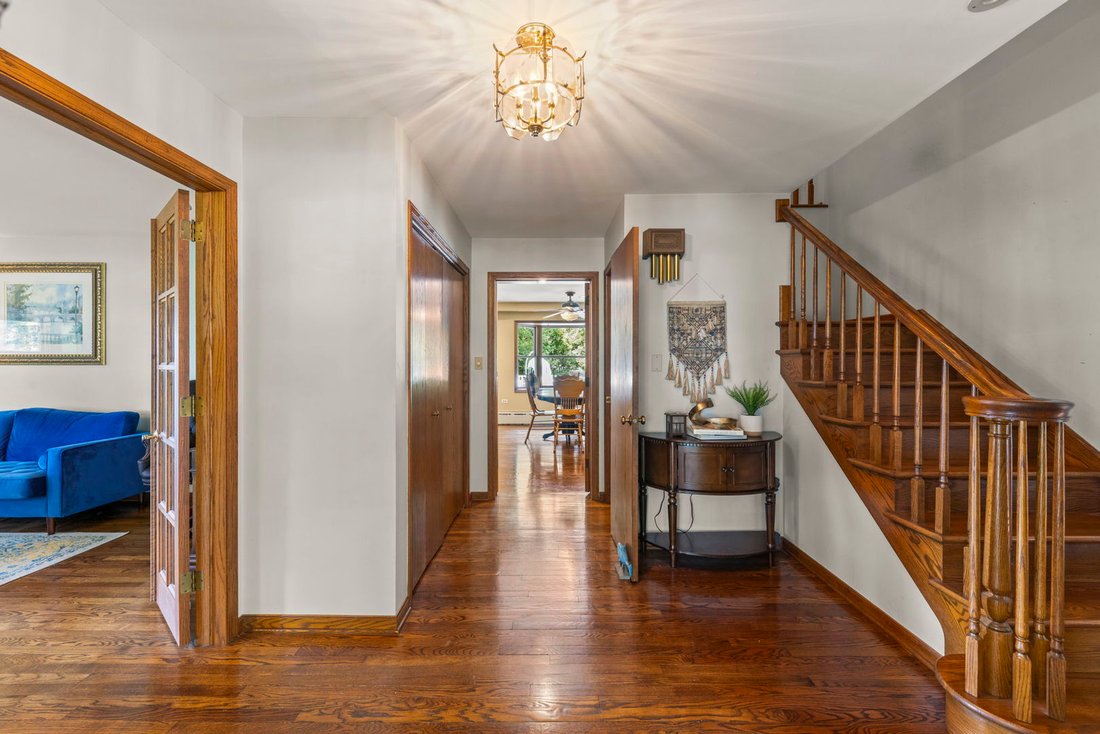 House in Campton Hills, Illinois, United States 3 - 18587227