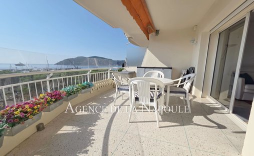 Apartamento en Le Cottage, Mandelieu-la-Napoule, Francia 1