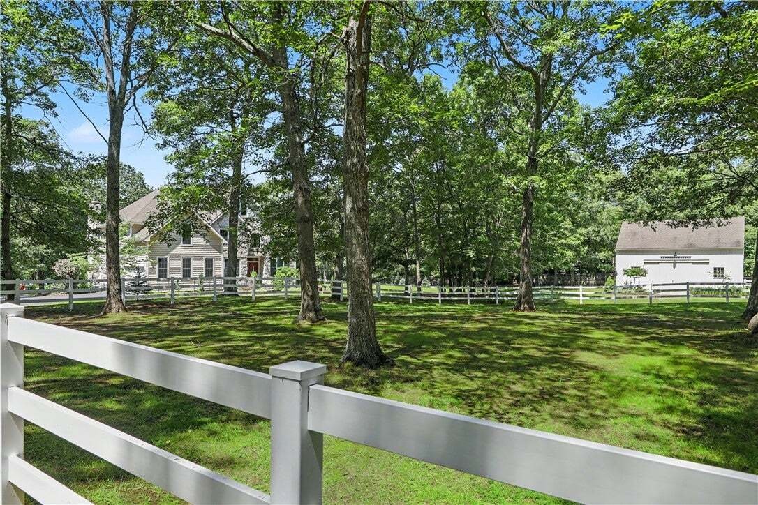 House in South Kingstown, Rhode Island, United States 3 - 18650740