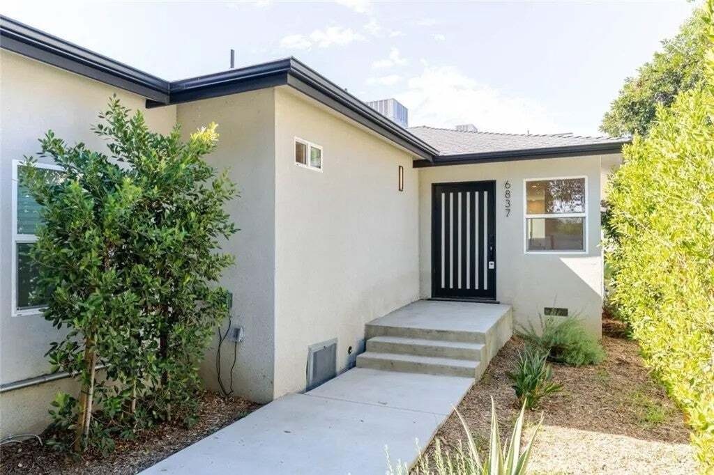 Los Angeles, California, United States 1 - 18654512