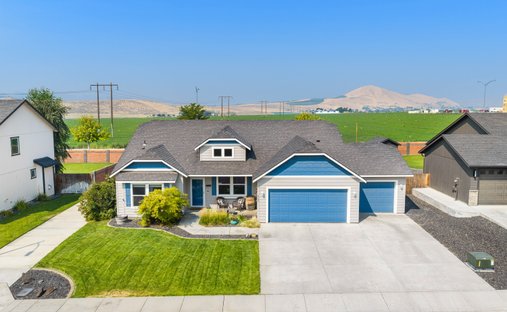 House in West Richland, Washington, United States 1