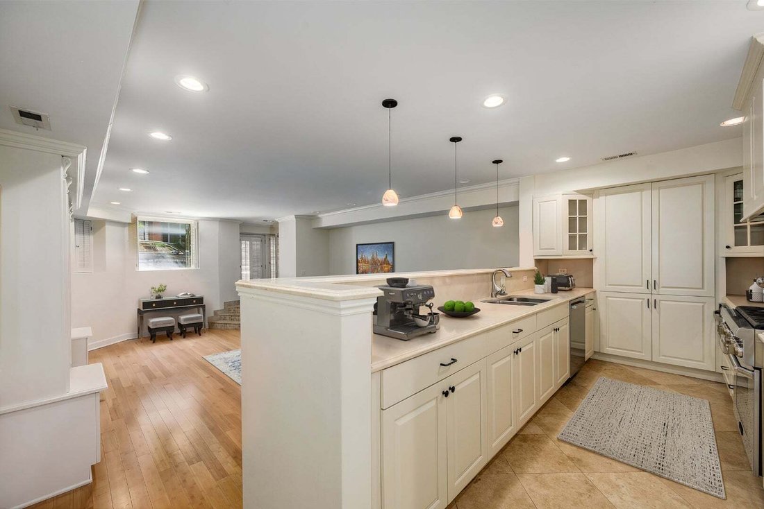 Condo in Chicago, Illinois, United States 5 - 18651331