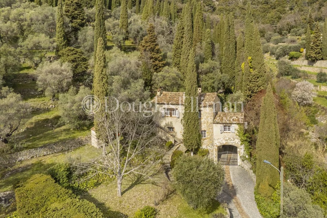 Villa in Tourrettes-sur-Loup, Provence-Alpes-Côte d'Azur, France 2 - 18652229