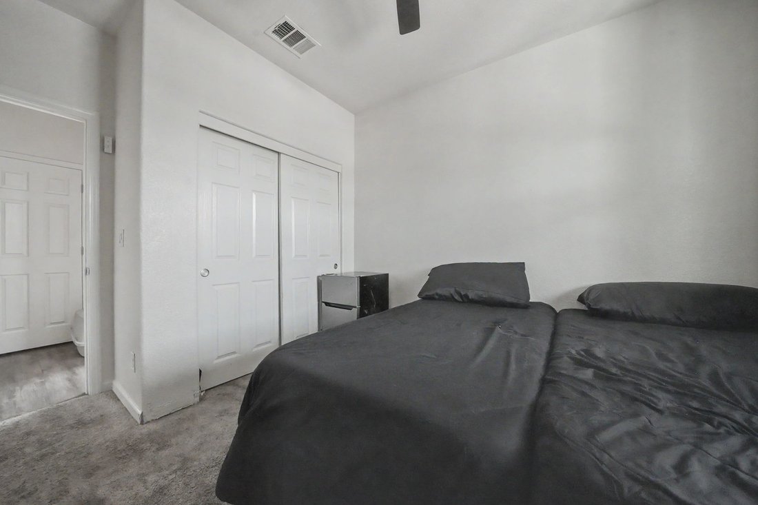 House in Stockton, California, United States 3 - 18651704