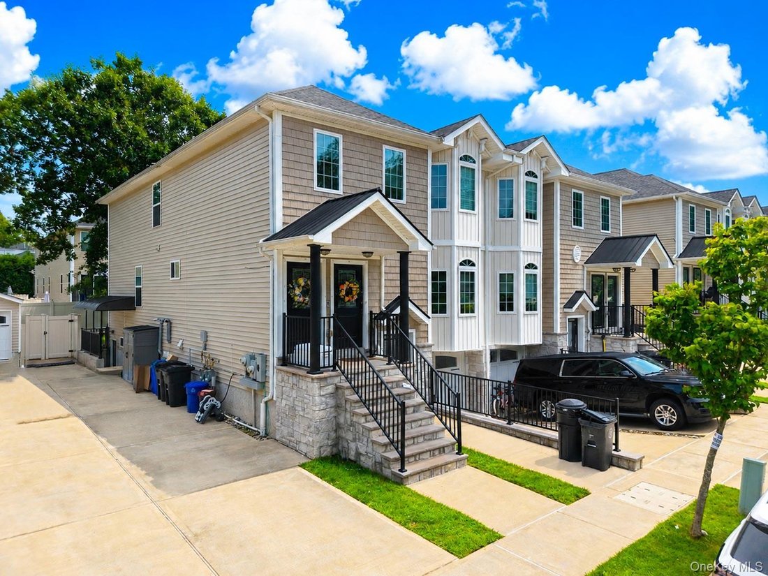 House in New York, New York, United States 2 - 18653306