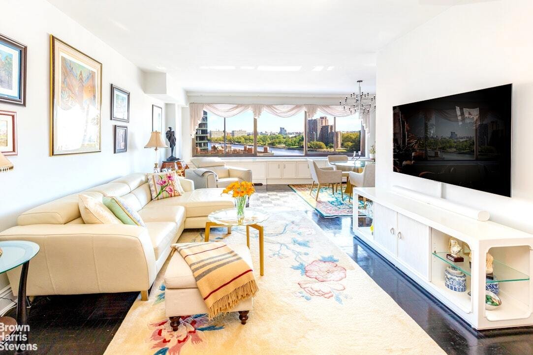 Co Op in New York, New York, United States 1 - 17243971