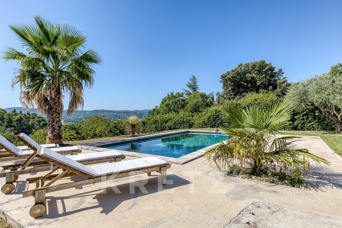 House in Reillanne, Provence-Alpes-Côte d'Azur, France 3 - 18652393