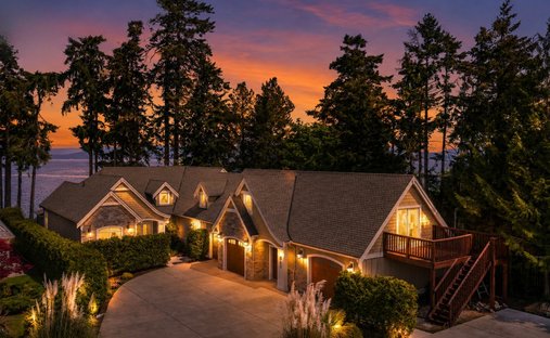 House in Nanaimo, British Columbia, Canada 1