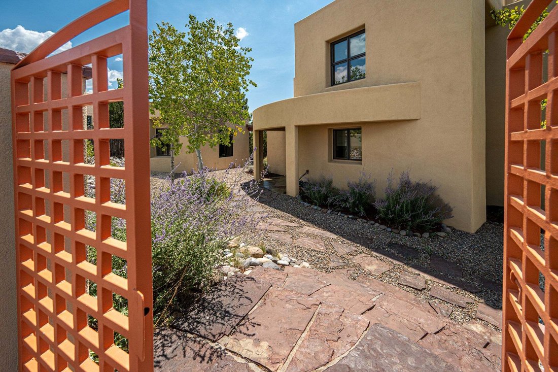 House in Santa Fe, New Mexico, United States 2 - 18656356