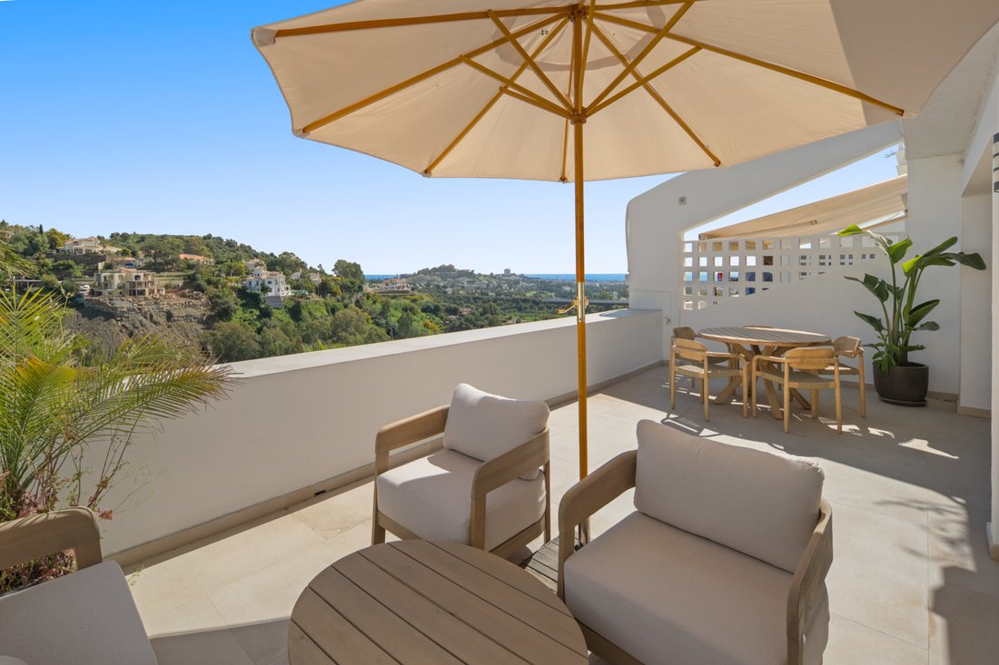 Apartment in La Quinta, Benahavis, Andalusia 1 - 18657860