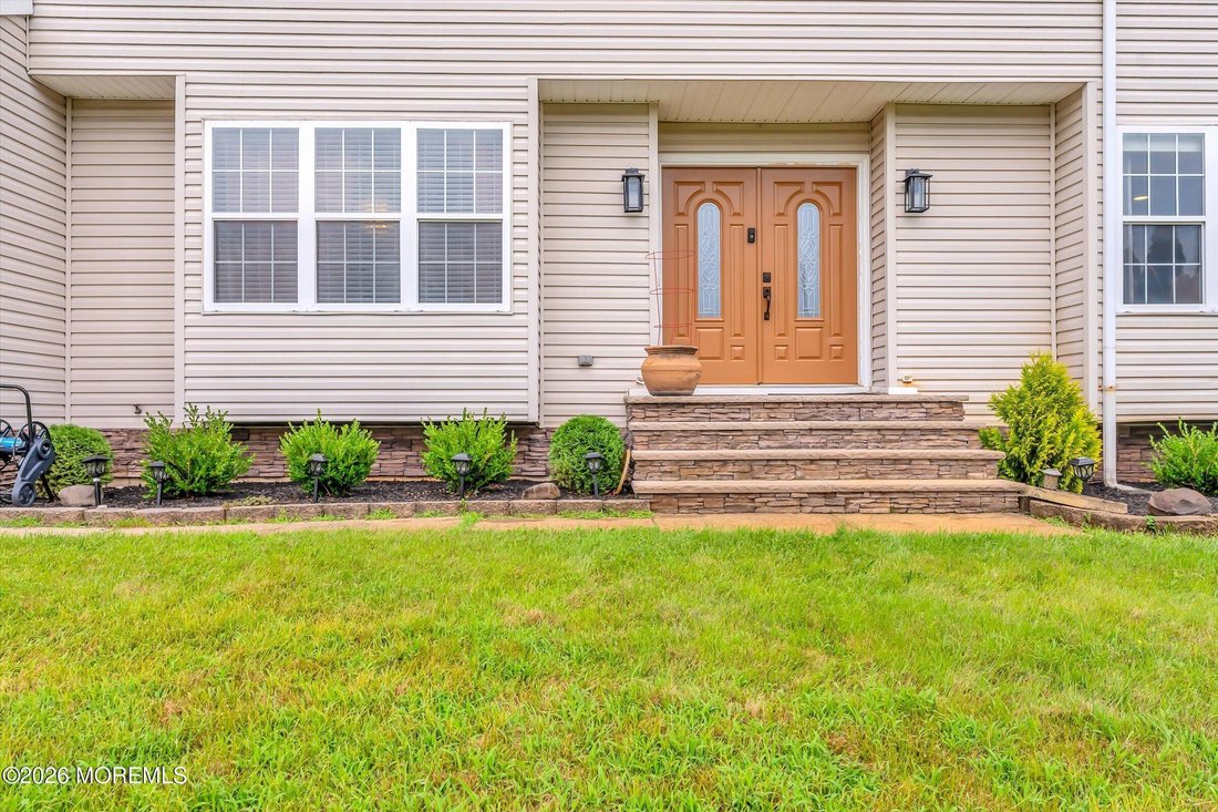 House in Howell Township, New Jersey, United States 2 - 18656978