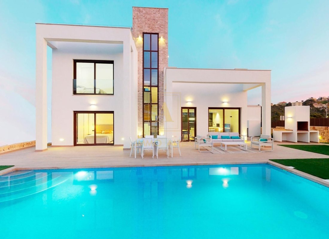 Villa in Finestrat, Valencian Community, Spain 1 - 17556319