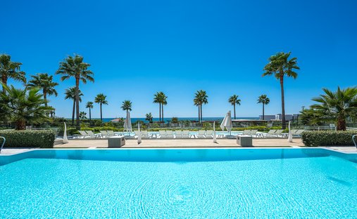 Appartamento a Estepona, Andalusia, Spagna 1