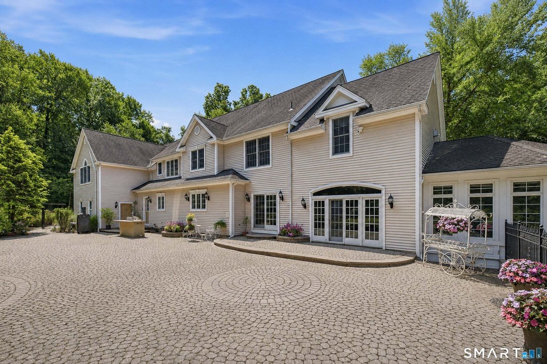House in Southington, Connecticut, United States 3 - 18656501