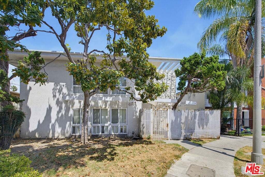 Los Angeles, California, United States 1 - 18657280