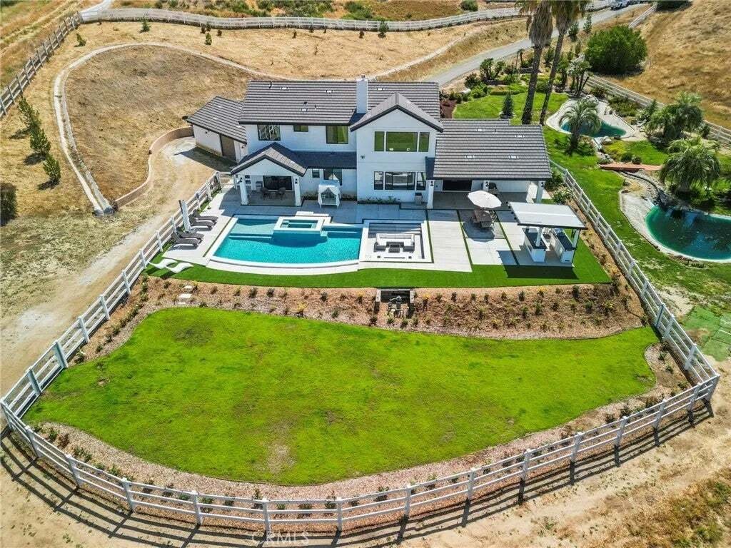 Casa a Winchester, California, Stati Uniti 3 - 17816971