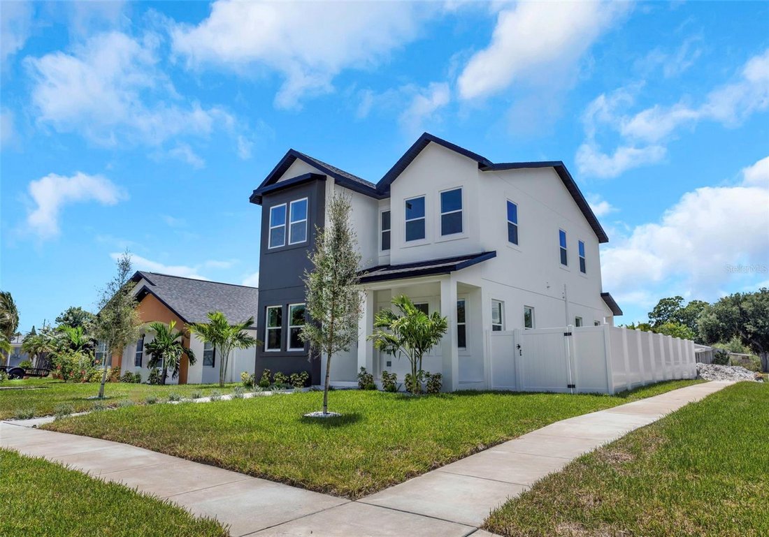 House in St. Petersburg, Florida, United States 3 - 18656760