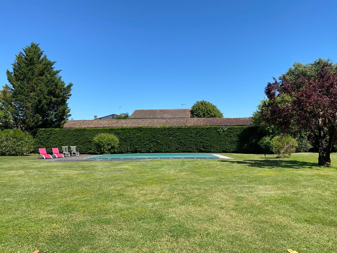 Villa in Libourne, Nouvelle-Aquitaine, France 2 - 18657136