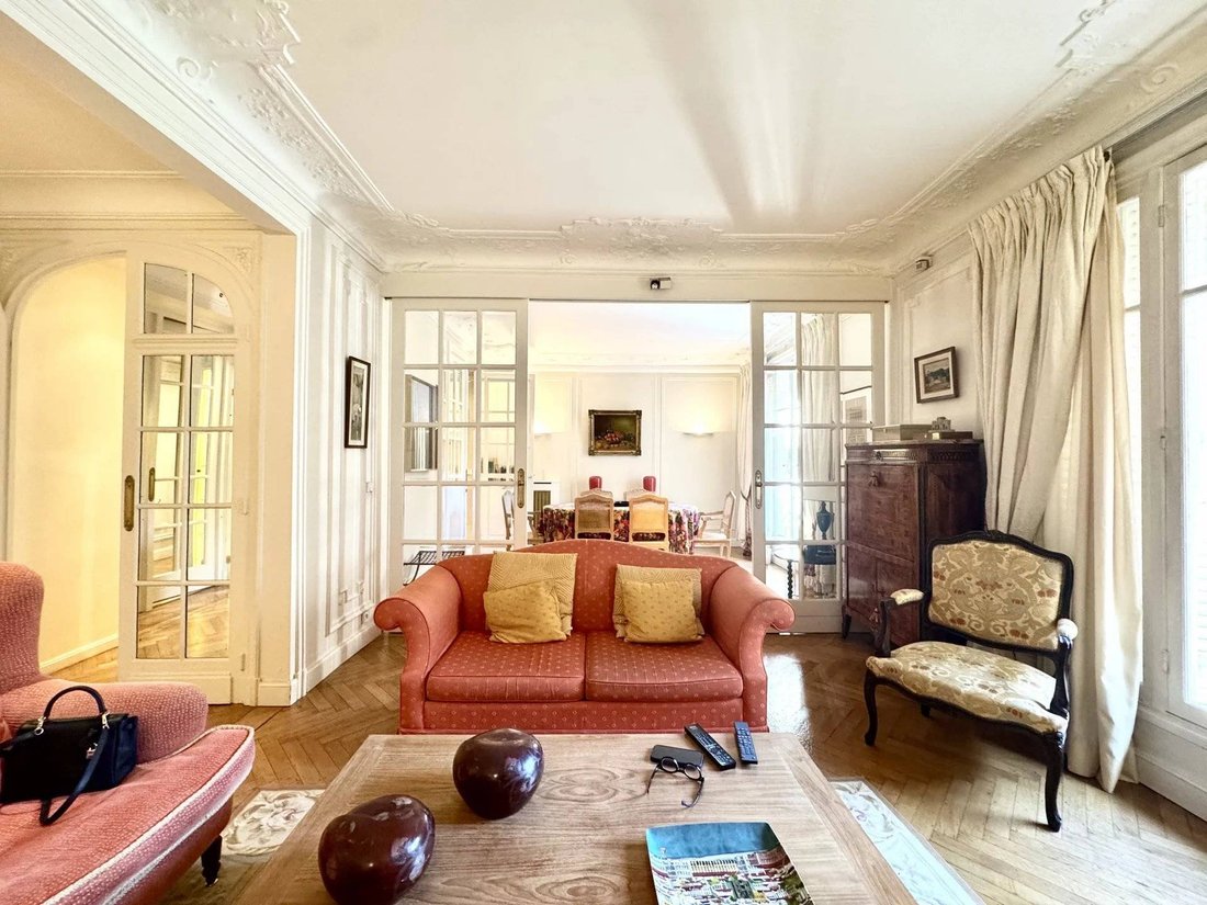Apartment in Muette Sud, Paris 16e Arrondissement, Paris 2 - 15868893
