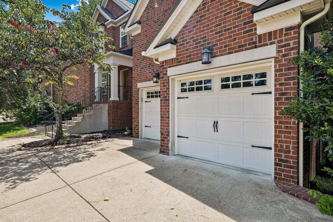 Co Op in Nashville, Tennessee, United States 4 - 18657219