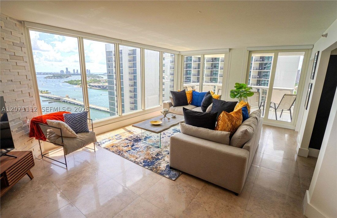 Condo in Miami, Florida, United States 1 - 18656579