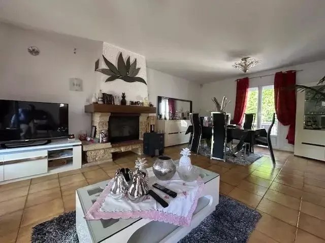 House in Bercheres Nord, Pontault-Combault, France 4 - 18037306