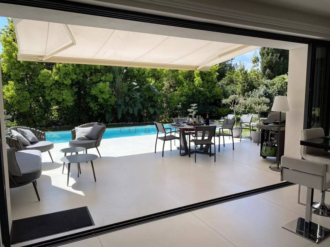 House in Fontmerle, Antibes, France 4 - 15617745