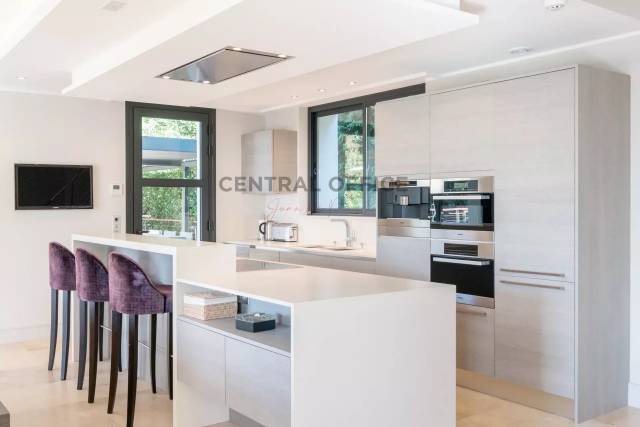 Villa in Fontmerle, Antibes, France 5 - 16898616