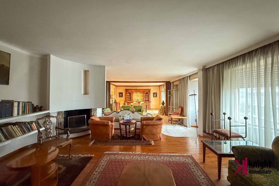 Apartment in Mergellina, Naples, Campania 2 - 16928612