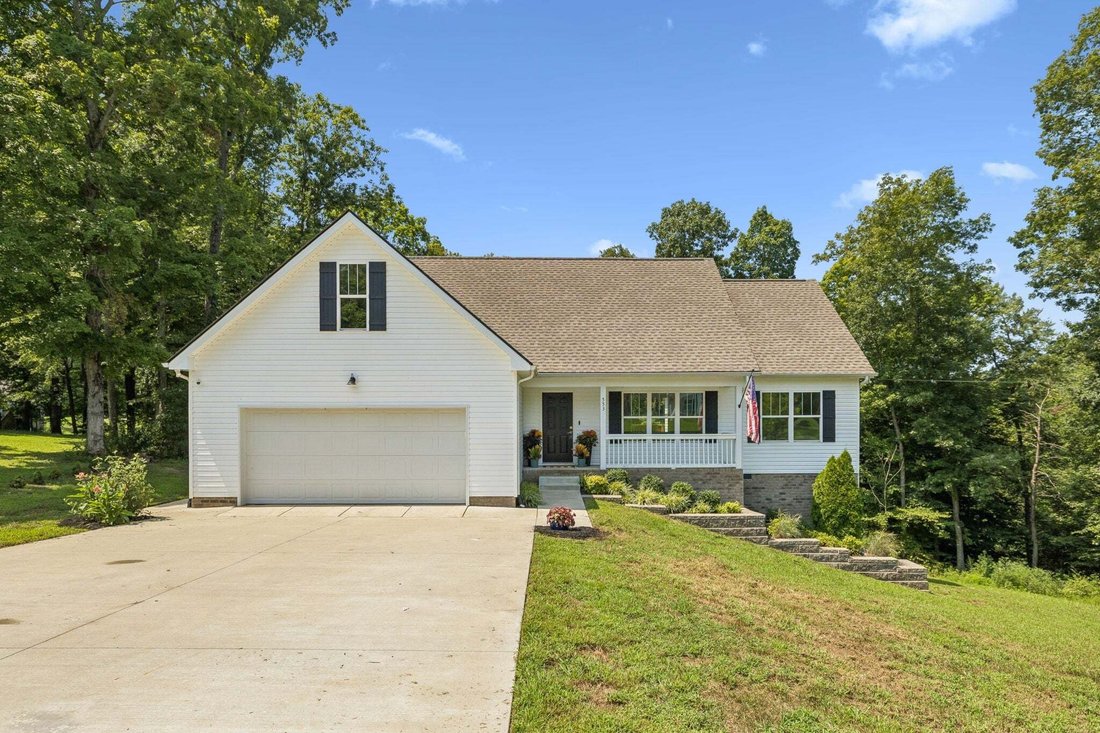 House in Bon Aqua, Tennessee, United States 1 - 18657246