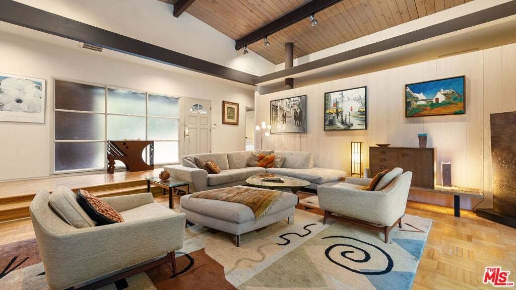 House in Los Angeles, California, United States 4 - 18657245