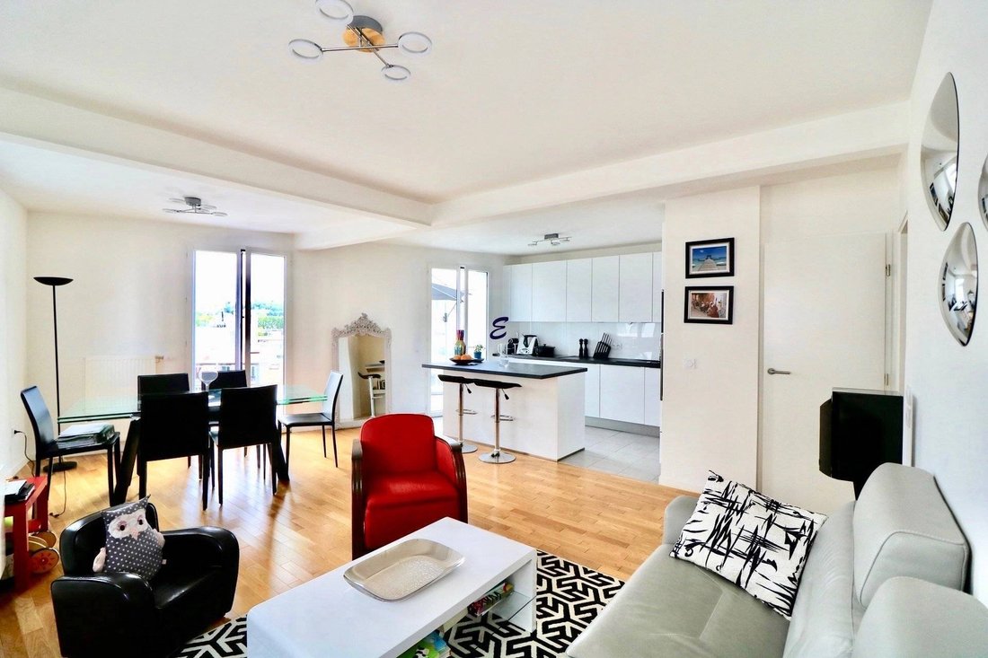 Apartment in Reine-Mairie, Boulogne-Billancourt, France 2 - 15868791