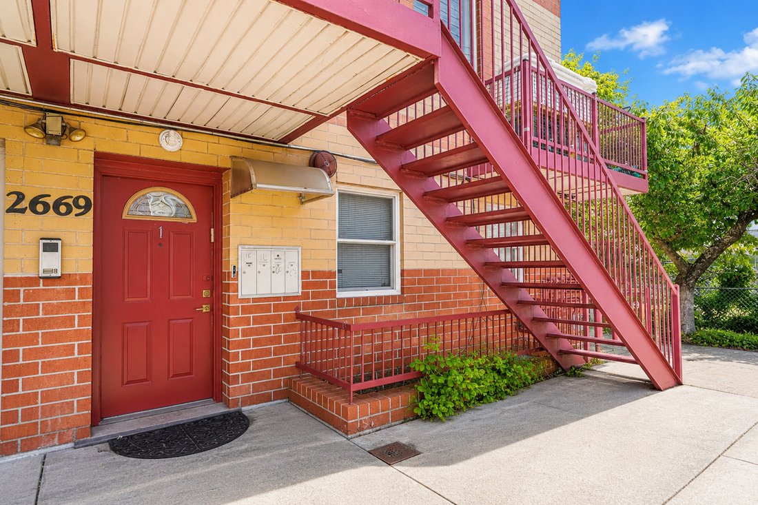 Condo in New York, New York, United States 4 - 18657752