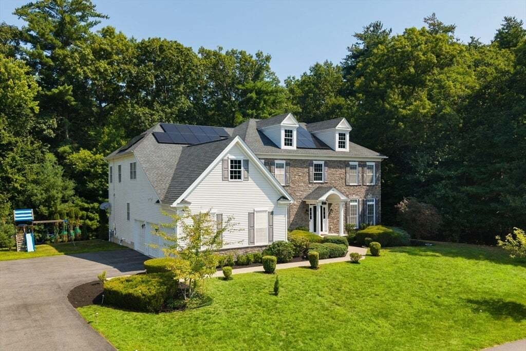 House in Holliston, Massachusetts, United States 3 - 18657726