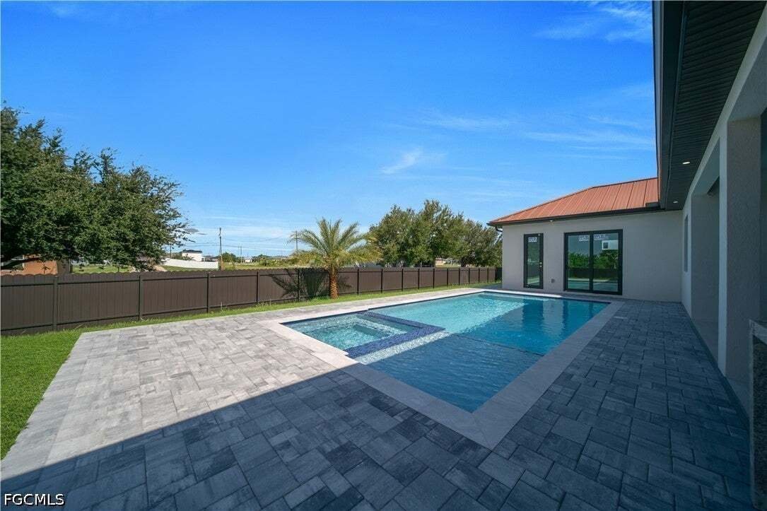 Haus in Cape Coral, Florida, Vereinigte Staaten 2 - 18656558