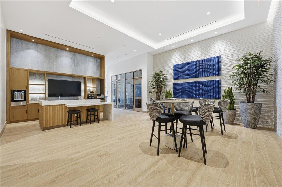 Condo in Fort Lauderdale, Florida, United States 5 - 18656882