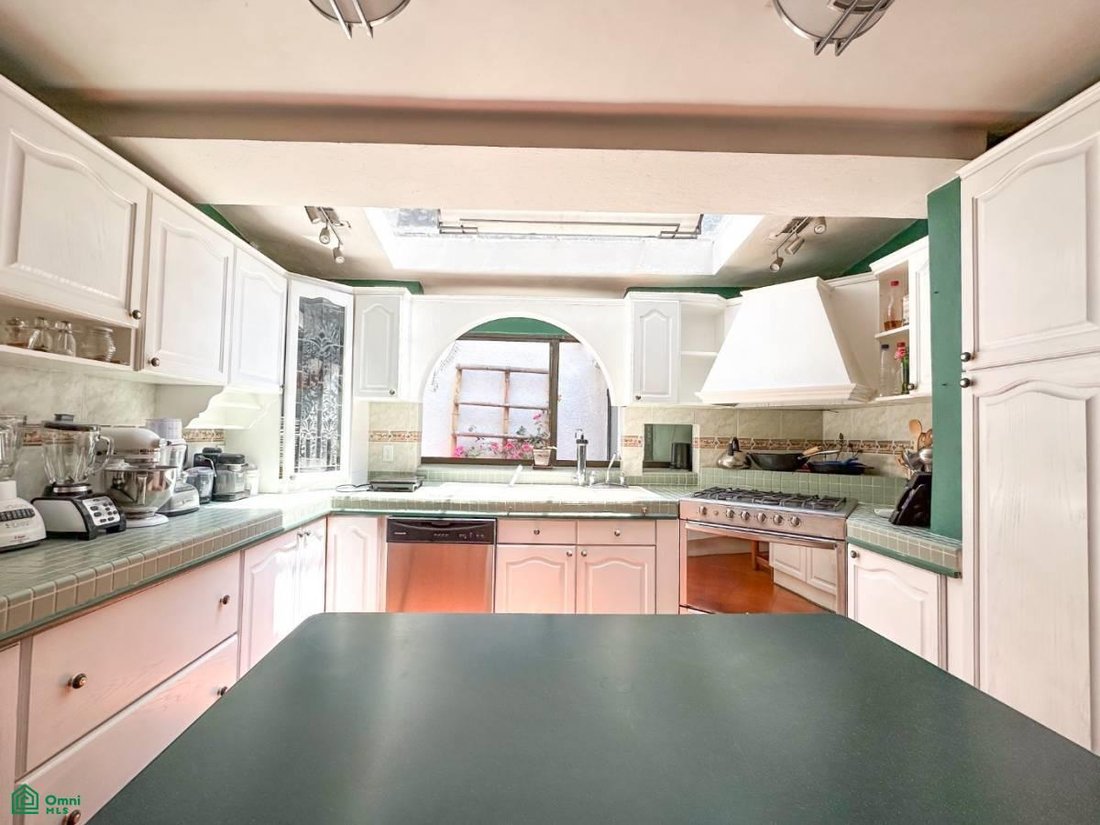 Townhouse in Santa Catarina Yecahuitzotl, Mexico City, Mexico 4 - 17236891