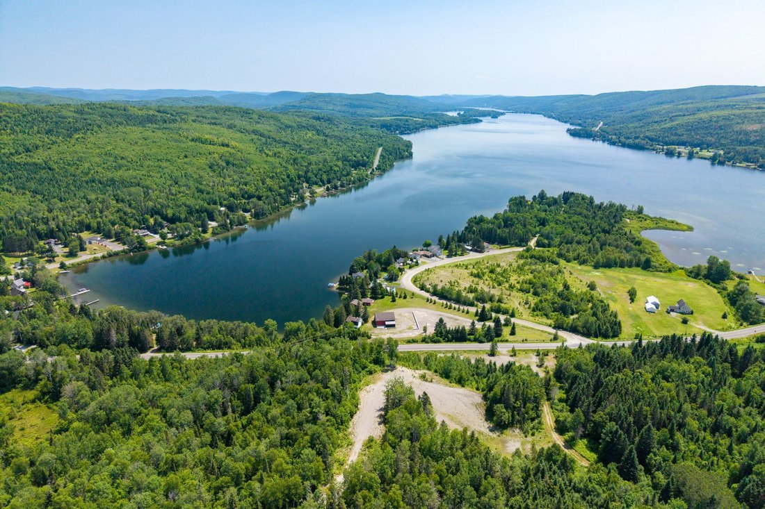 Land in Saint-Jean-de-la-Lande, Quebec, Canada 3 - 18657729
