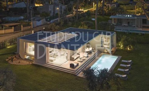 Villa in Fontmerle, Antibes, France 1