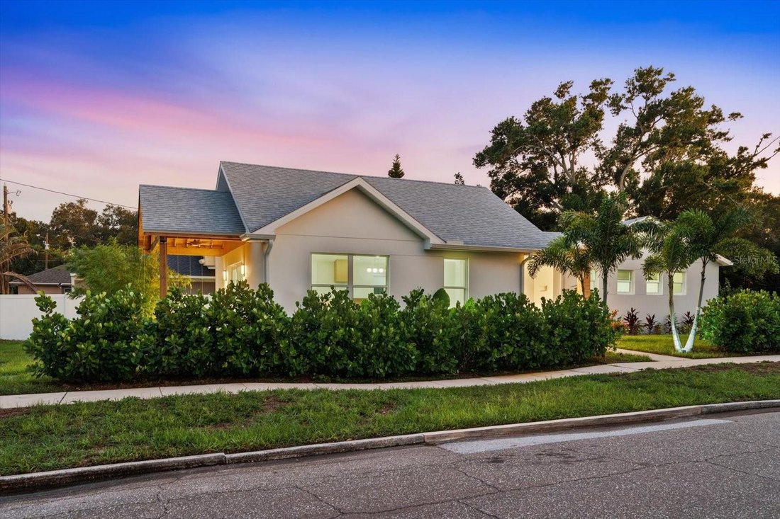 House in St. Petersburg, Florida, United States 2 - 18656728