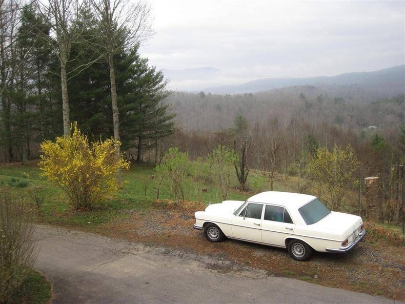 Sedan in Glendale, United States 5 - 18656766