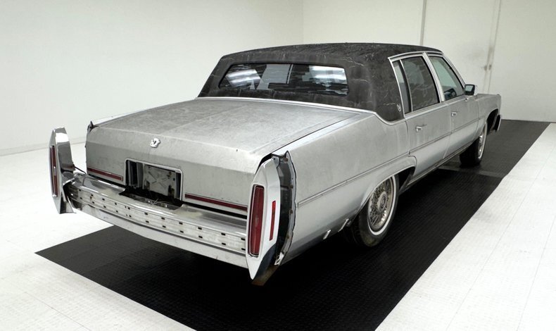 Sedan in Morgantown, United States 5 - 18656818