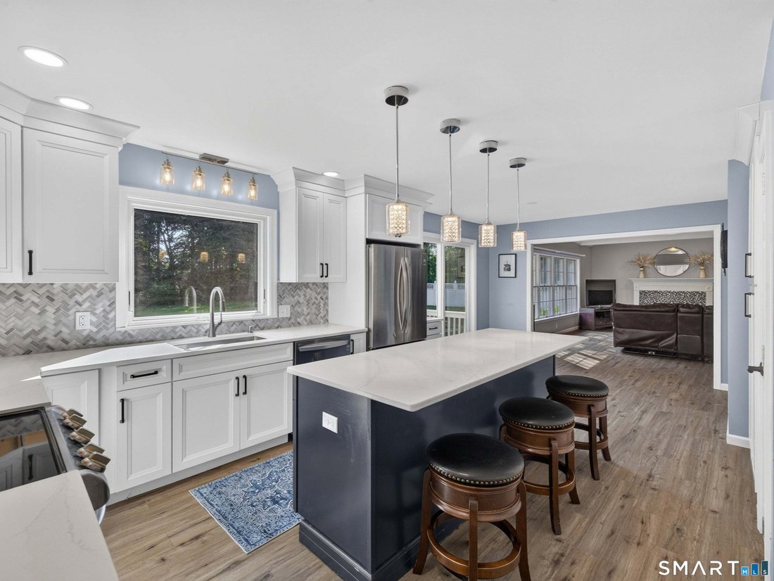House in East Lyme, Connecticut, United States 5 - 18656522
