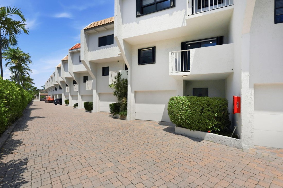 Townhouse in Hillsboro Beach, Florida, United States 2 - 18656871