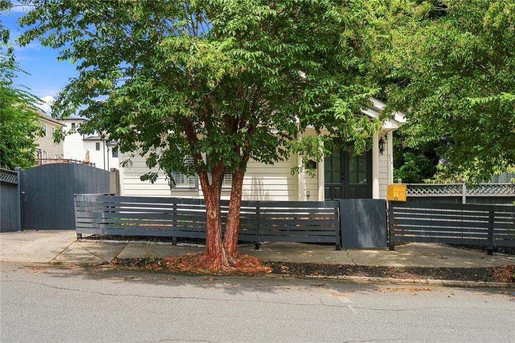 House in Atlanta, Georgia, United States 1 - 18656828